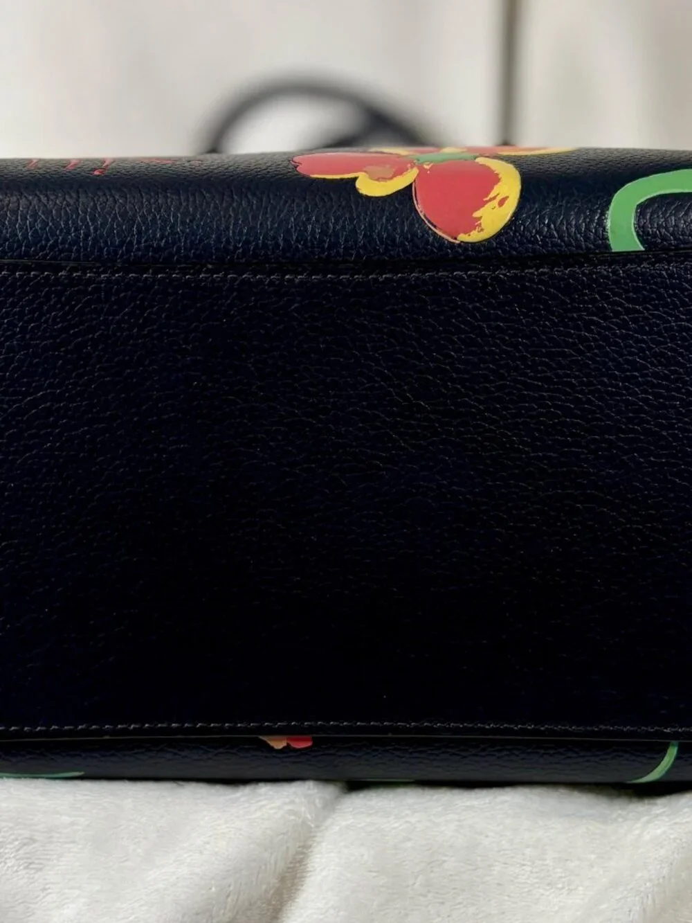 Coach Mollie Tote with Dreamy Land Floral Print and Bunny Lulu Charm - Picture 4 of 16